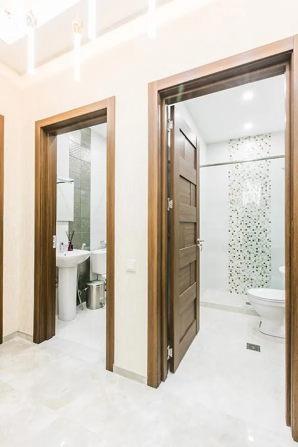 טביליסי Sweet Home 6 Vip Rustaveli Avenue